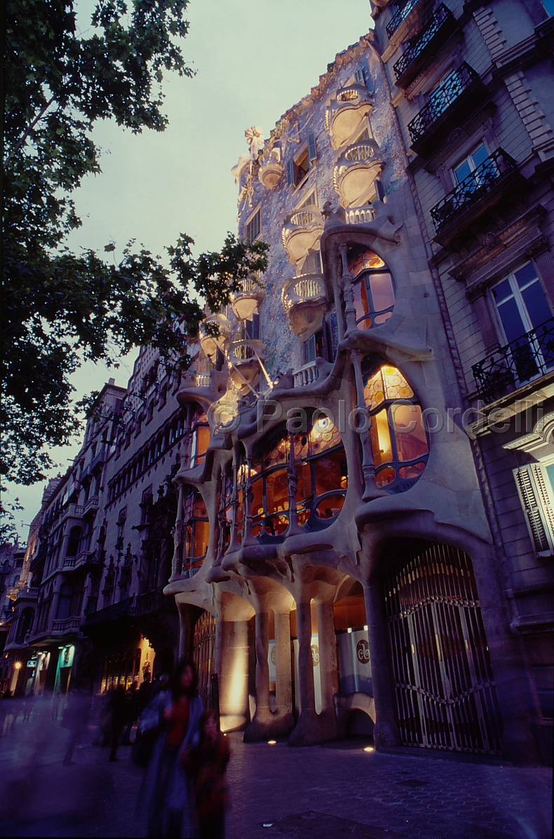 Batlò House, Barcelona, Spain
 (cod:Barcelona 10)